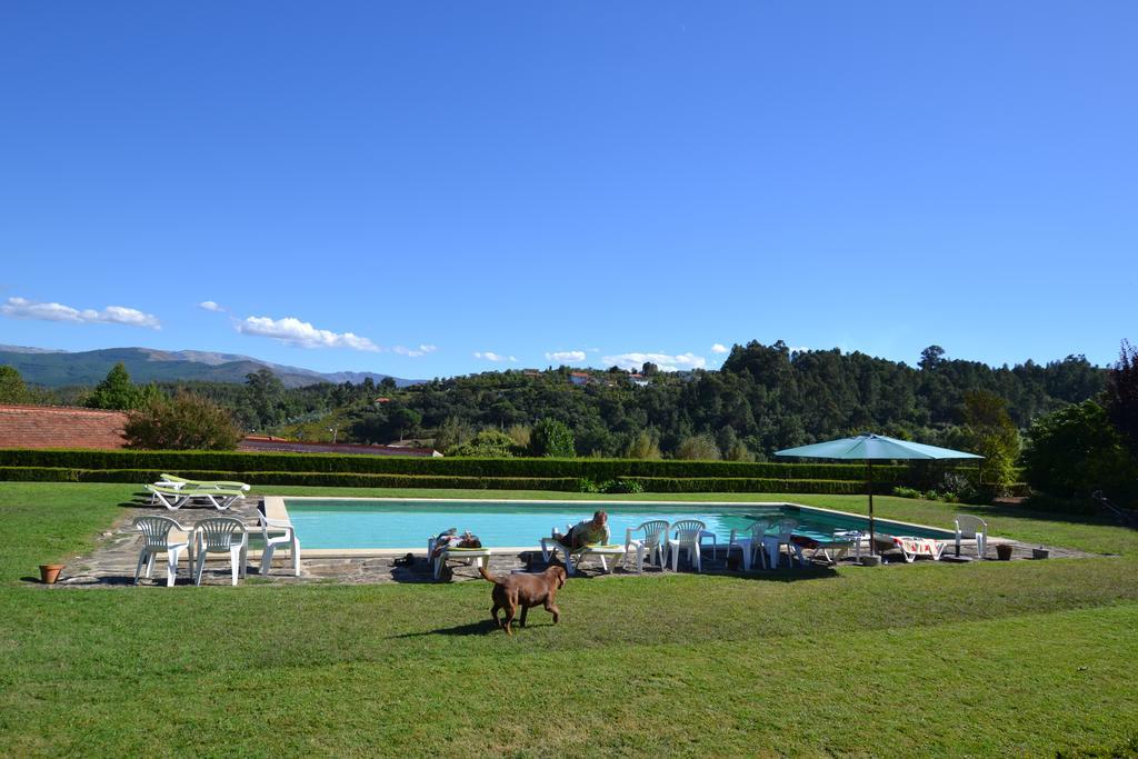セロリコ・デ・バスト Casa Do Campo - Turismo De Habitacao Bed & Breakfast エクステリア 写真